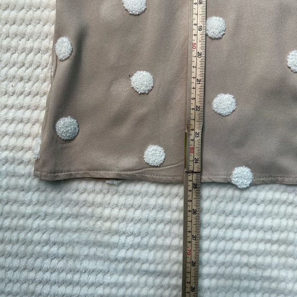 E&M Beige boho sleeveless top raised polka dots Sz M - Picture 4 of 9